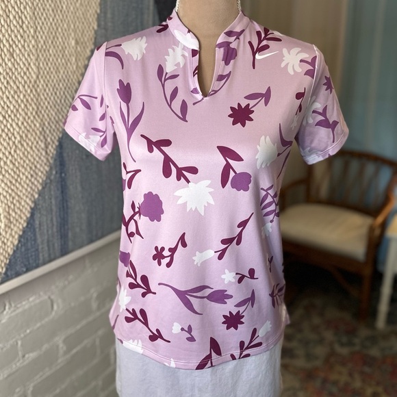 Nike Dri-Fit Purple Floral Short Sleeve Shirt - Picture 3 of 8